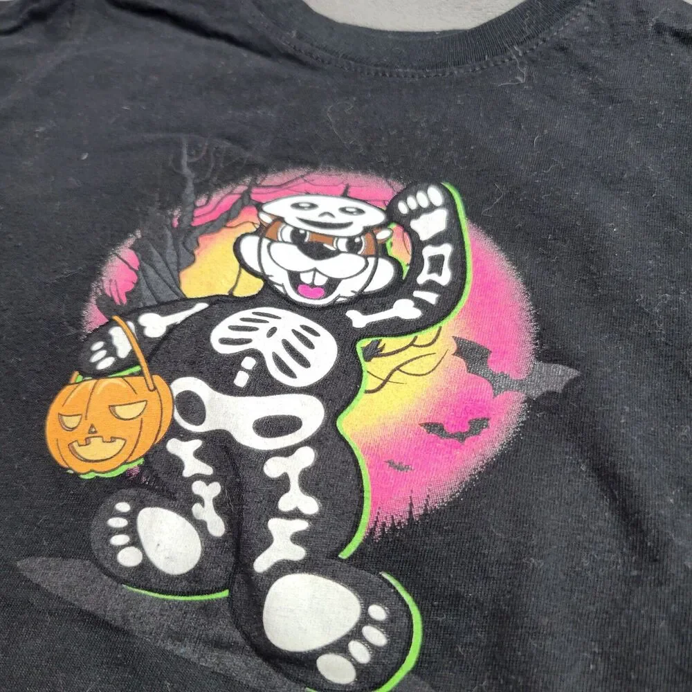 Bucees Shirt Boy Size 2T Black Skelton Halloween Spooky Stuf Truck Cant Talk Now